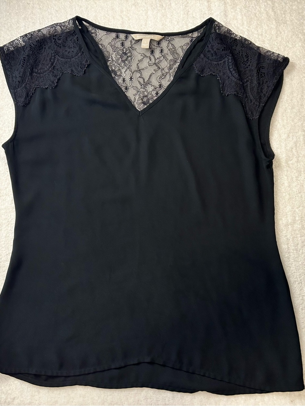 Banana Republic Black Lace Y2K Style Blouse Top Size Small